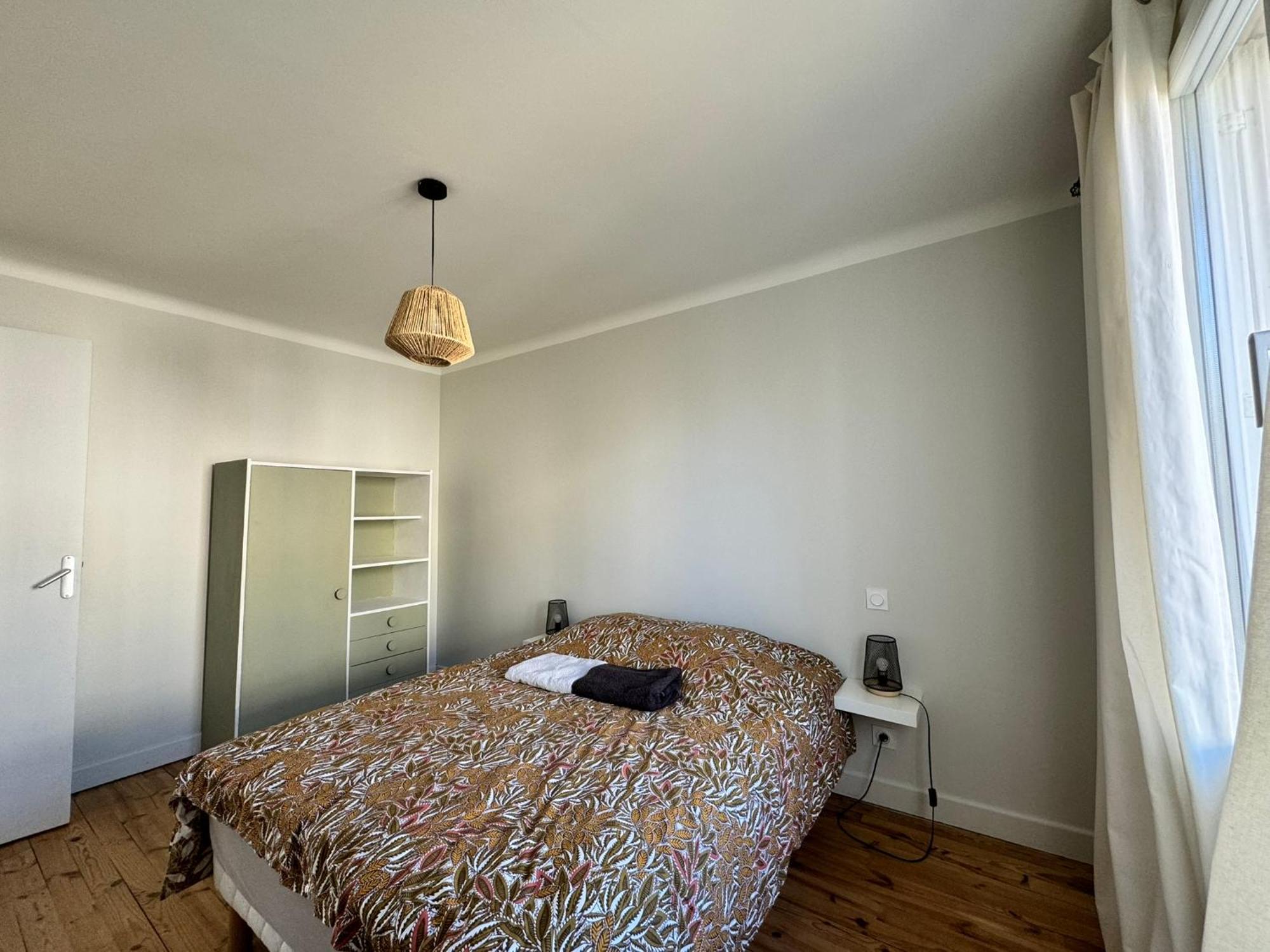 Le 122 - Parking Apartment Rodez Bagian luar foto